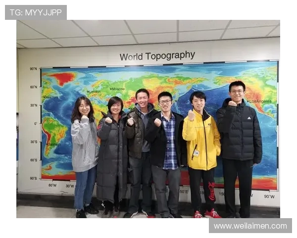 重庆羽毛球队与南京羽毛球队的赛后复盘与团队协作分析